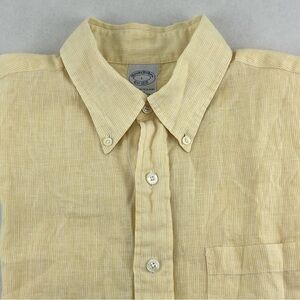 Brooks Brothers Irish Linen Shirt Men Large Yellow Stripes Short Sleeve Slim Fit